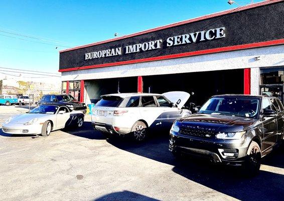 Range Rover and Porsche kinda week