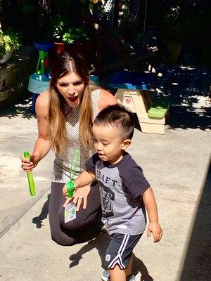 Jacque cheers on her patient during this expressive language development speech therapy session!