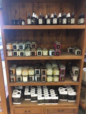 Candle & AromaTherapy section