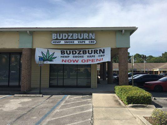 Budzburn Delta 8 Flower, Delta THC Gummies, Delta 8 Hash, Delta 8 Diamonds and more!