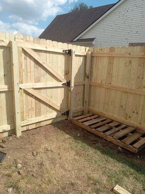 Privacy fence and gate