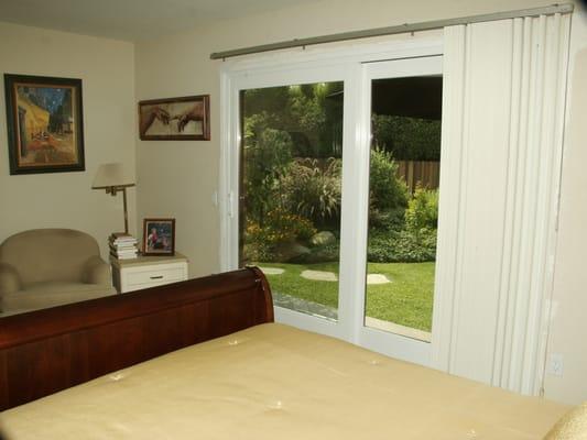 ENERGY EFFICIENT VINYL WINDOWS AND DOORS