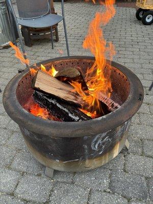 Patio with the fire pit!  Very relaxing.