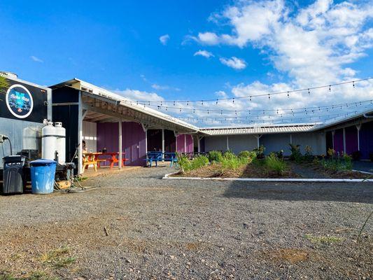 Outdoor eating area