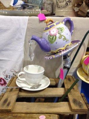 Teacup and saucer for your garden!