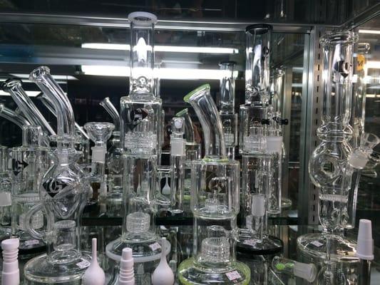 Diamond glass water pipes