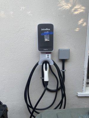 EV charger in San Carlos