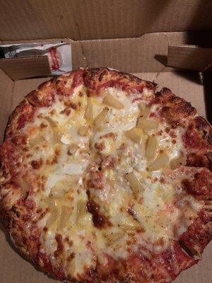 Three cheese pizza with pineapples