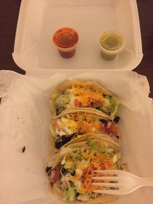 I could live off these delicious veggie tacos.  Same great food, just a new trailer.