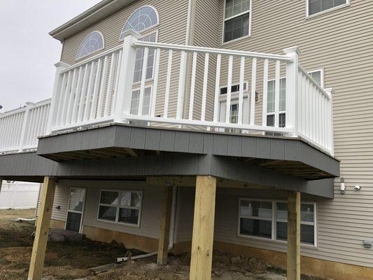 Trex Pebble Gray Deck With Railings