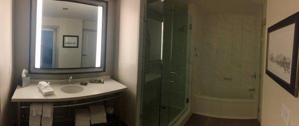 King Suite Bathroom