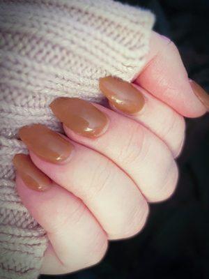 My SNS (dip powder) Almond shaped nails by Michael at Viva Nails.