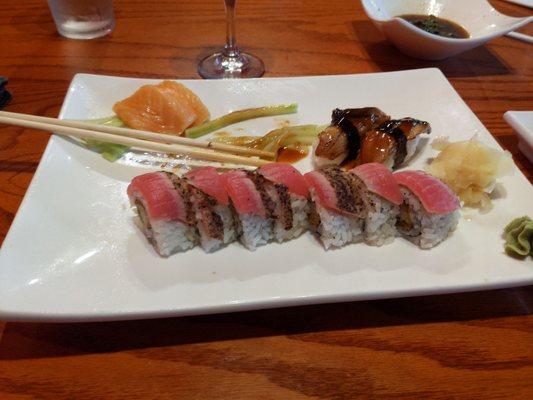 Pepper Tuna (Custom Roll) + Eel + Assorted Sashimi