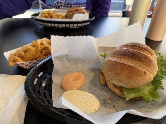 Spicy chicken sandwich. Really good. Fries are so good!!