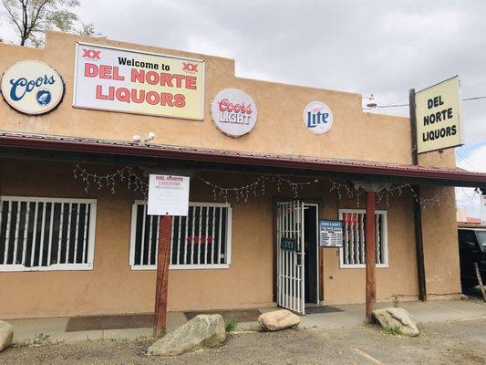 Del Norte Liquors