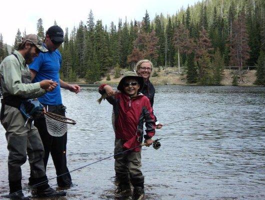 Family fishing in Estes