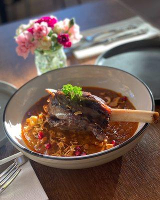 Lamb shank massaman