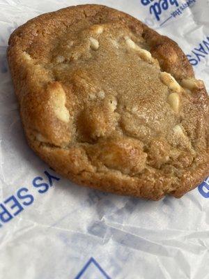 White Chocolate Macadamia Nut Cookie