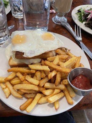 "Croque madame"