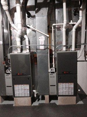 Two TRANE XT 95 furnaces