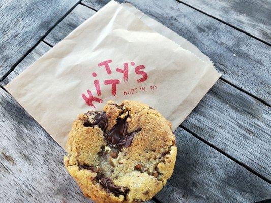 Delicious chocolate chunk cookie