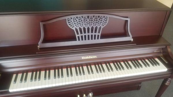 Baldwin Console Piano Traditional Mahogany