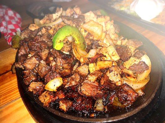 Chicken and steak fajita