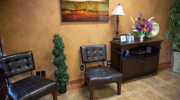 Robert Whitmore DDS waiting area