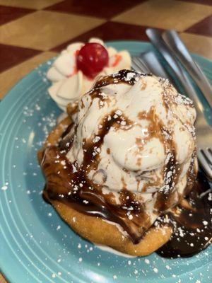 Funnel cake sundae