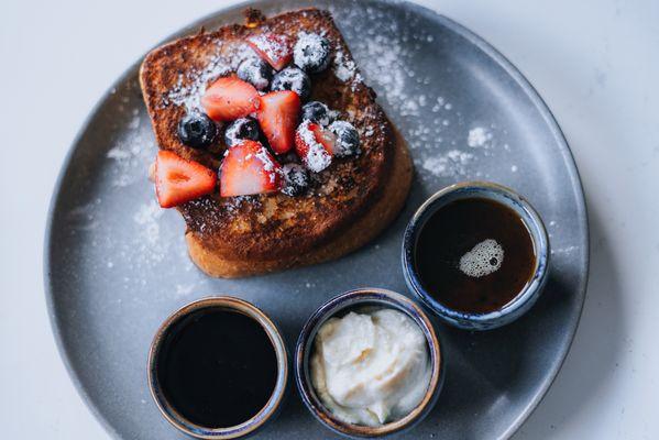 Breakfast at Unravel Vail and Slope Room in Gravity Haus Vail