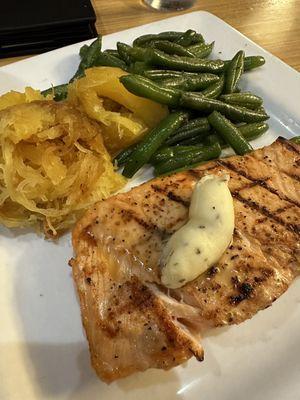 Salmon with spaghetti squash