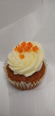 Carrot cake cupcake