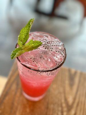 "FRUI-TEA FIZZ" (Dragonfruit, green tea, lemon, Fever-Tree ginger beer, basil seeds) *Booze Free*