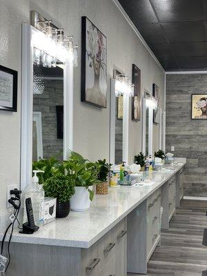 Brand new Salon