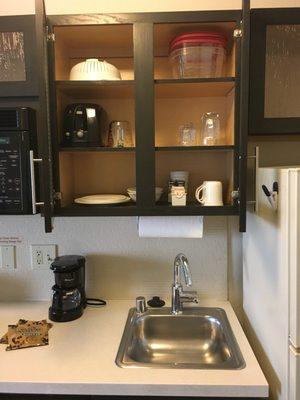 A little kitchenette with fridge...didn't need them but definitely nice to know it's available