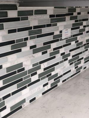 Regular backsplash