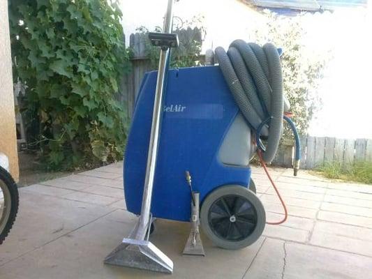 This is the portable machine I use to clean carpet powerful machine