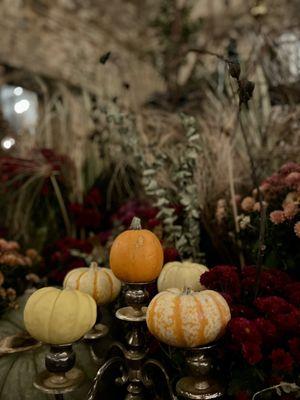 Exterior fall decor