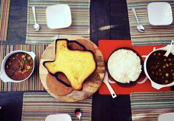 Gumbo with sweet Texas bread