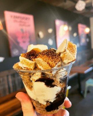 S'mores sundae