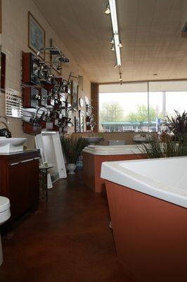 From soaking tubs to thermal air and a wide selection of faucets for bathroom and kitchen