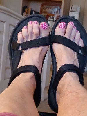 Polkadot pedicure!