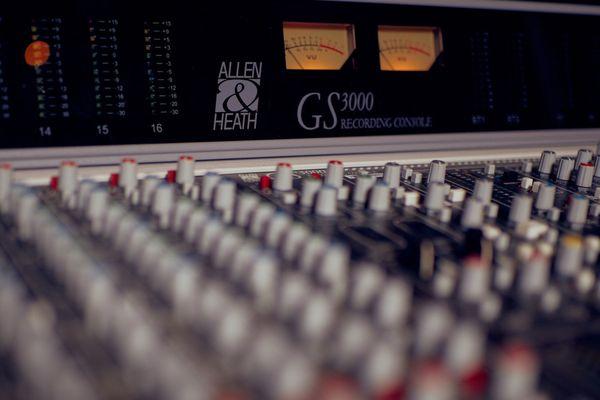 Allen & Heath GS3000 Analog Console