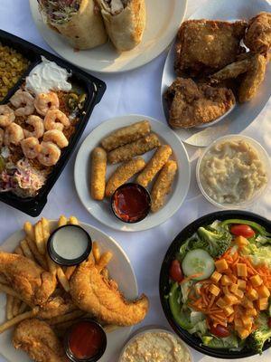 Fried chicken,tenders,shrimp rice bowl