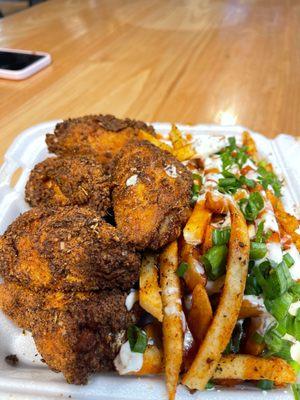 Chicken and bourbon fries