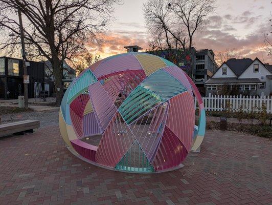 Bubble, Lawrence Plaza, Bentonville