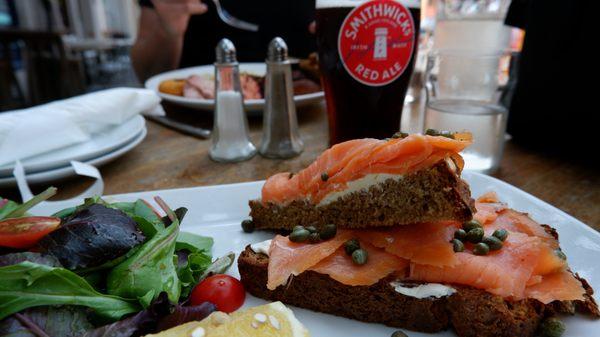 SMOKED SALMON ON IRISH SODA BREAD Toasted Irish soda bread, topped with cream cheese, smoked salmon & capers