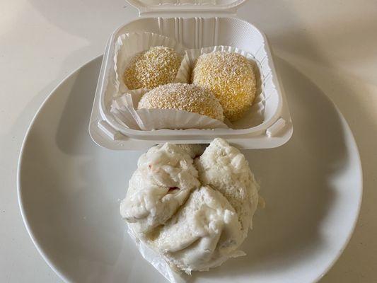 Mango mochi and cha siu bao