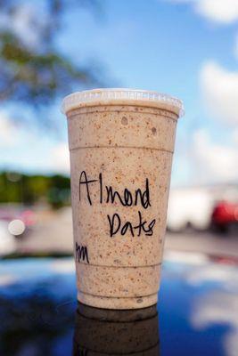 Almond and Dates Smoothie