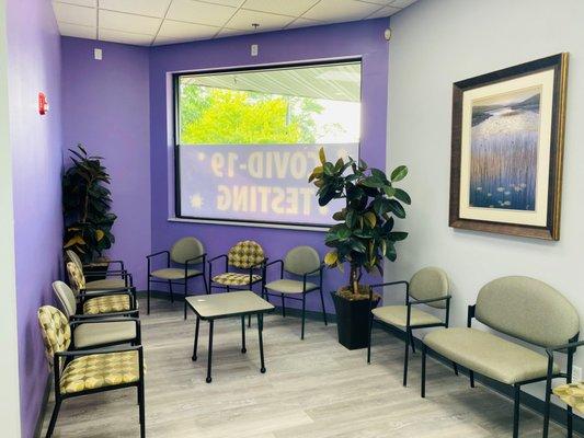 Suburban Medical Group - Bolingbrook Walk-In Clinic - Waiting Room